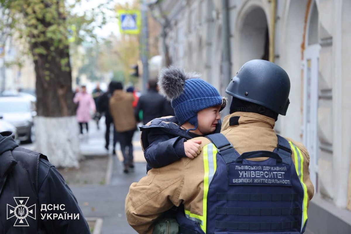 Russian drone attack Kharkiv kindergarten: children rescued from fire